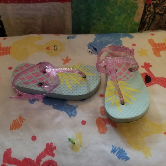 Toddler Girl's Summer Shoes Lot - Picture 4 of 6
